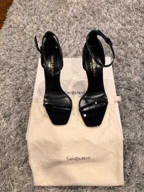 Saint Laurent Opyum Sandals in Black Patent Leather size 36 US 6
